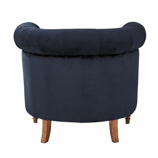 tuzott sotetkek barsony chesterfield karpitos fotel elegans polgari villa kastely nappali butor berendezes.jpg